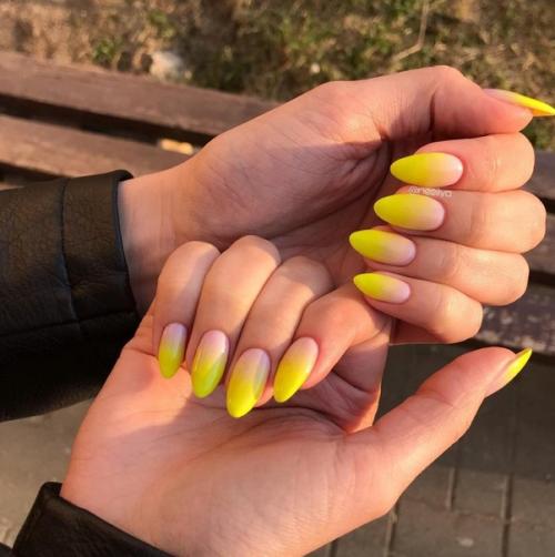 Как вам такая подборка летнего маникюра? 01