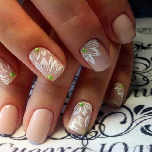 Лето - маникюр становится более ярким и интересным. 02