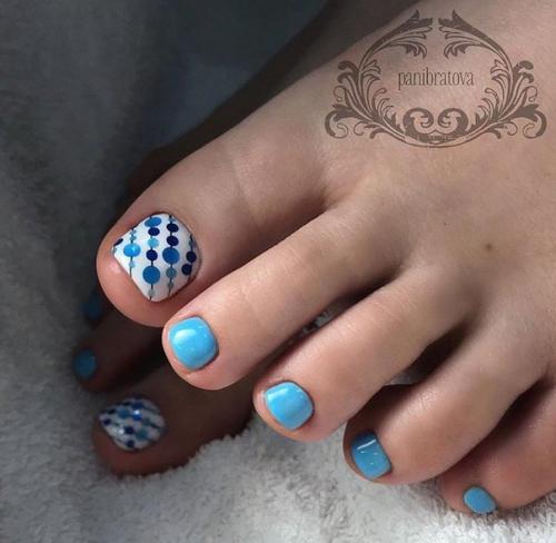 Идеи педикюра дизайна с точками. 09