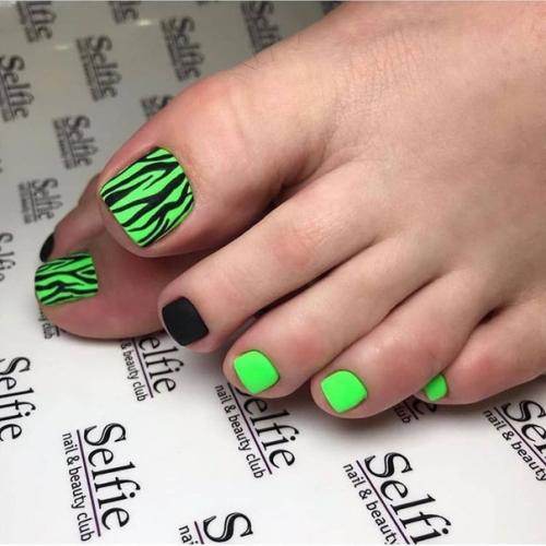 Прекрасный выбор идей педикюра. 02