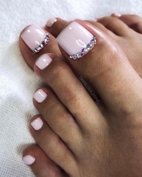 Подборка идей нежного педикюра. 03