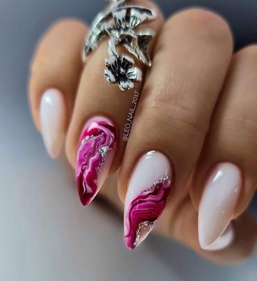 В нынешнем сезоне в моде оригинальный маникюр с разводами. 02