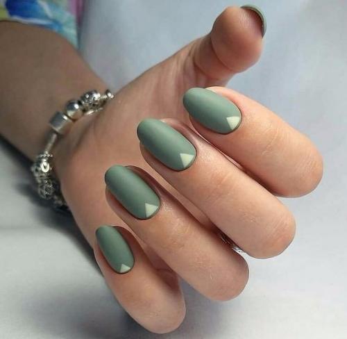 Маникюр зеленого цвета - не для всех обычное явление. 04
