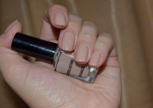 Топ 10 лайфхаков для идеального маникюра без салона. 04 Топ 10 лайфхаков для идеального маникюра без салона. 04