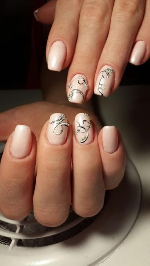 Хотелось бы услышать критику, работаю чуть больше года. 06