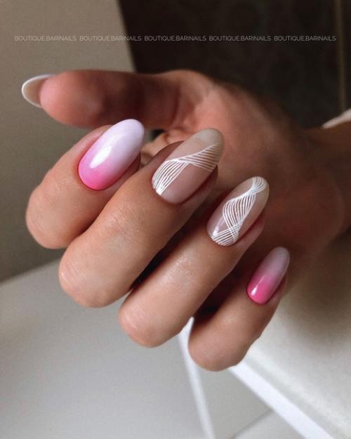 Интересным и суперстильным видом маникюра в сезоне для вас может стать модный маникюр с полосками. 03