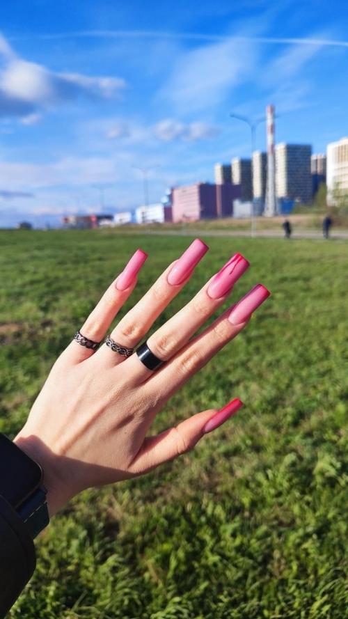 Недавно в комментариях затронули тему моего маникюра и было много вопросов, не мешают ли длинные ногти мне в работе? 07 Недавно в комментариях затронули тему моего маникюра и было много вопросов, не мешают ли длинные ногти мне в работе? 07