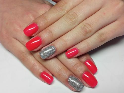 Анонимно.  Девочки, подскажите, почему через 3 дня блестки отваливаются? 06