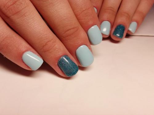 Анонимно.  Девочки, подскажите, почему через 3 дня блестки отваливаются? 05