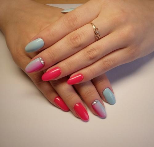 Анонимно.  Девочки, подскажите, почему через 3 дня блестки отваливаются? 04