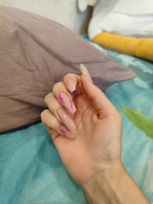 Недавно в комментариях затронули тему моего маникюра и было много вопросов, не мешают ли длинные ногти мне в работе? 06 Недавно в комментариях затронули тему моего маникюра и было много вопросов, не мешают ли длинные ногти мне в работе? 06