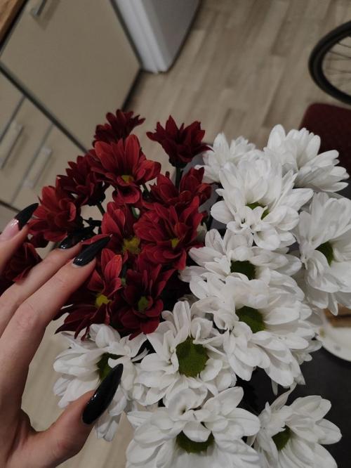 Недавно в комментариях затронули тему моего маникюра и было много вопросов, не мешают ли длинные ногти мне в работе? 02 Недавно в комментариях затронули тему моего маникюра и было много вопросов, не мешают ли длинные ногти мне в работе? 02