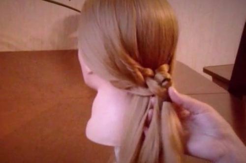 Простая прическа Коса с Резинками (пошаговый урок). 06
