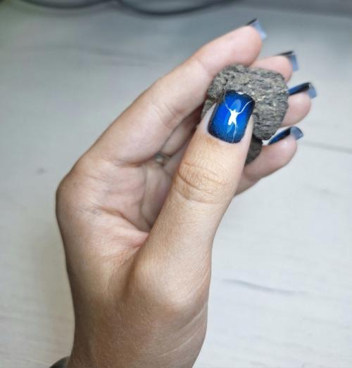 Хочу поделиться с вами своим опытом использования аэрографа для маникюра. 01