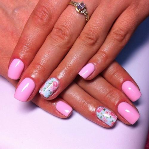 Милые девушки предлагаю вам свои профессиональные услуги маникюра, педикюра, наращивание ногтей, покрытие шеллаком, дизайн, качественно и недорого. 03