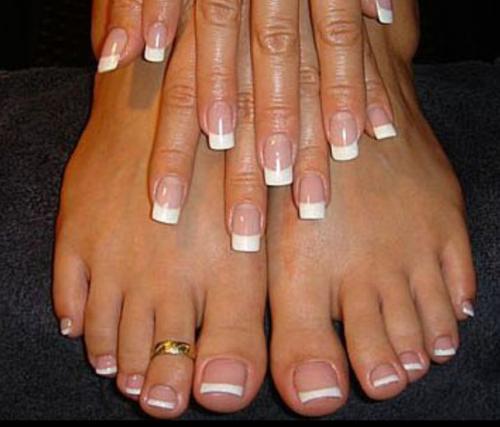 Милые девушки предлагаю вам свои профессиональные услуги маникюра, педикюра, наращивание ногтей, покрытие шеллаком, дизайн, качественно и недорого. 05