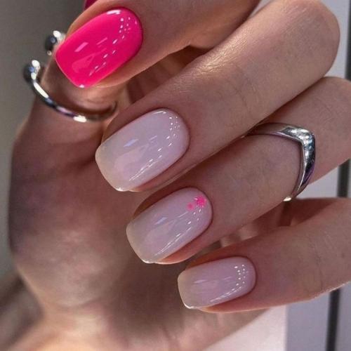 Маникюр на короткие ноготки. 05