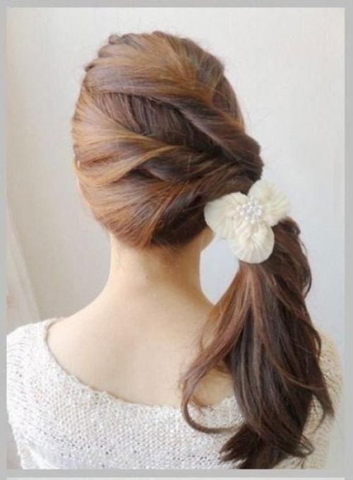 Романтичная прическа на основе хвоста. 07