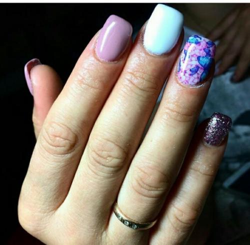 Доброе утро!  Искала мастера, наткнулась на знакомую которая занимается ноготками. 04