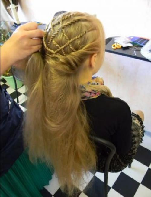 Пушистая прическа на праздник. 04 Пушистая прическа на праздник. 04