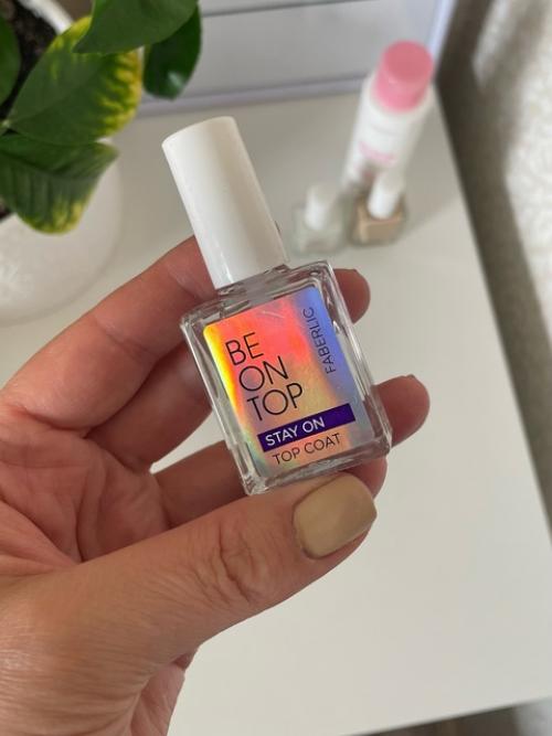 Мне очень нравятся нюдовые или Припыленные оттенки, что в одежде, что в макияже, и конечно же для маникюра. 03